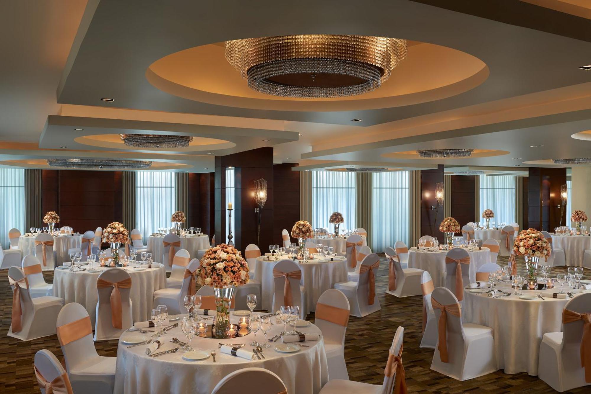 فندق سينامون ليكسايد كولمبو المظهر الخارجي الصورة The ballroom at the hotel